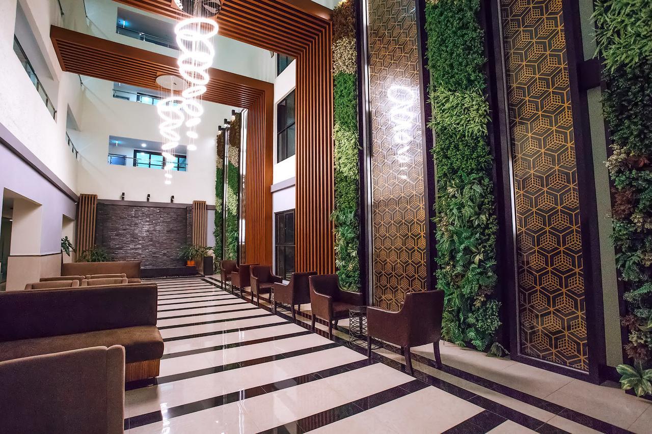 Dusit Grand Condo View Jomtien Beach Exterior photo