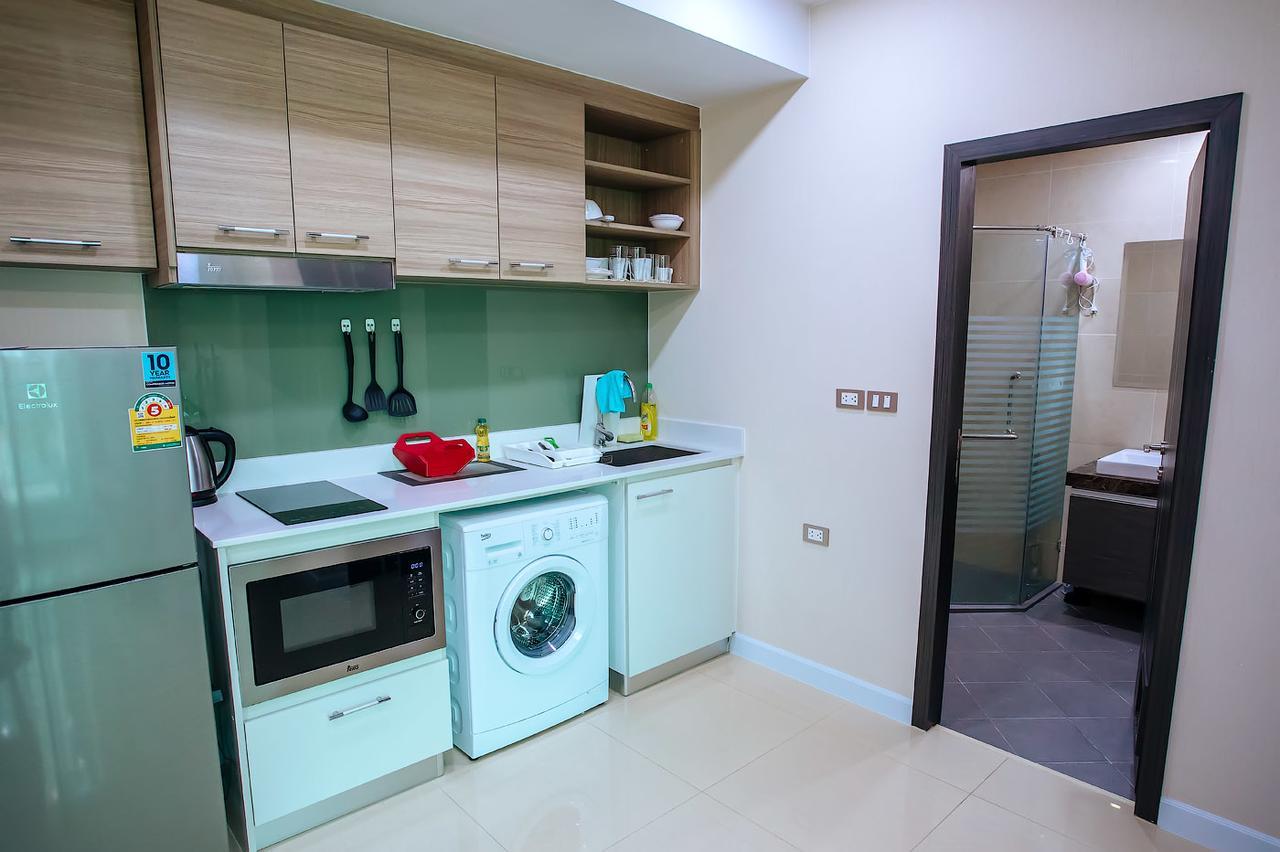 Dusit Grand Condo View Jomtien Beach Exterior photo